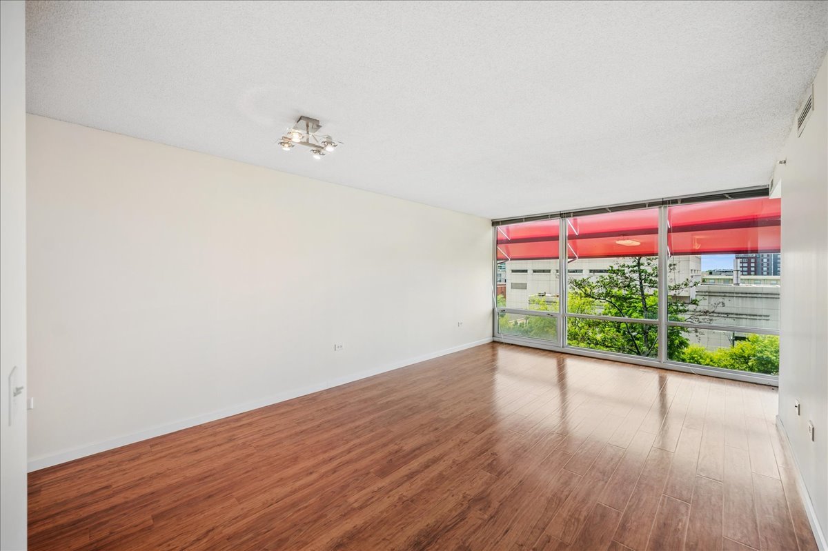 800 Elgin Road, Unit 812 Evanston, IL 60201 - Photo 7 of 17