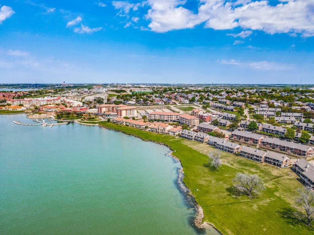 812 Signal Ridge Place Rockwall, TX 75032 - Photo 3 of 29 a view of a city