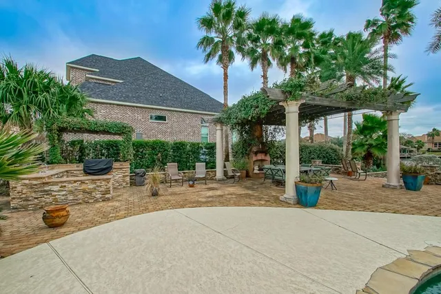 $1,300,000 | 113 Dominica Court, Slidell, LA 70458