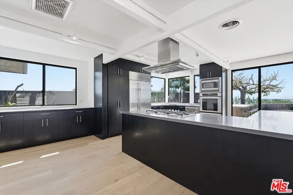 $12,500 | 18131 Kingsport Drive, Malibu, CA 90265