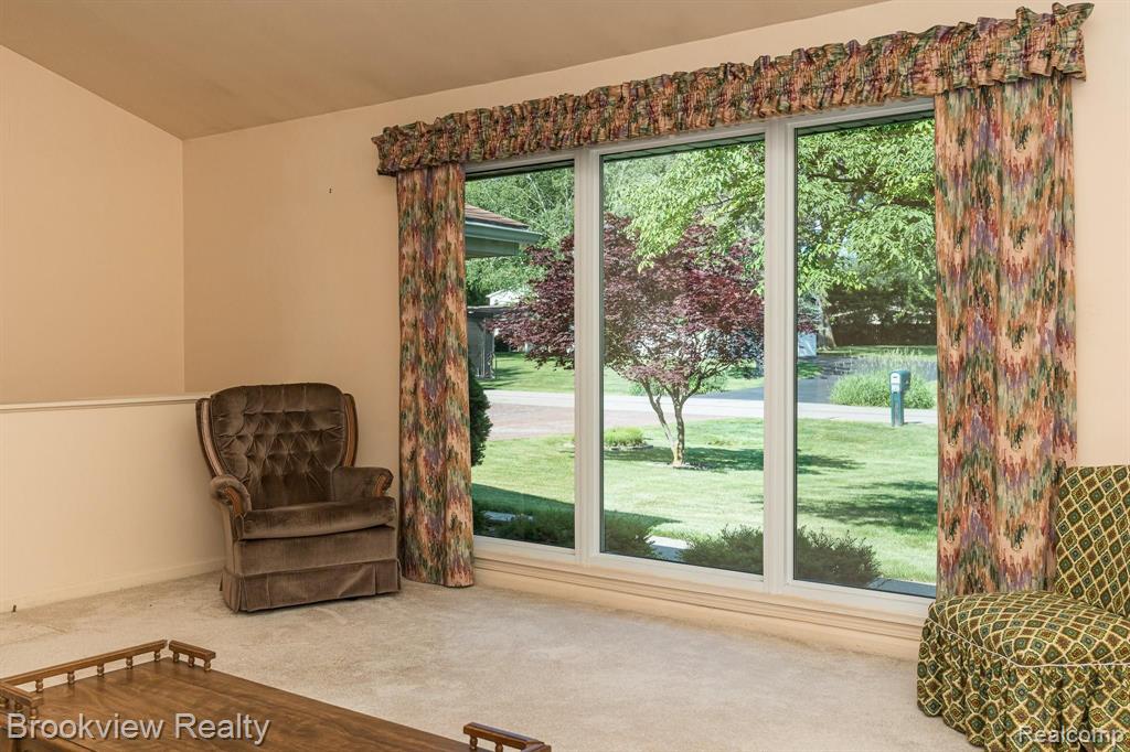 290 Donegal Drive Rochester Hills, MI 48309 - Photo 9 of 33