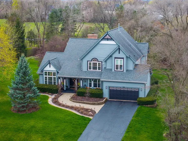 $775,000 | 1203 MacIntosh Drive, Wauconda, IL 60084