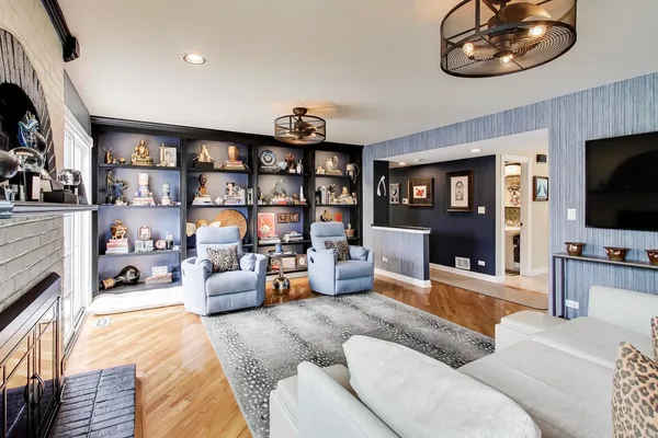 $775,000 | 1203 MacIntosh Drive, Wauconda, IL 60084