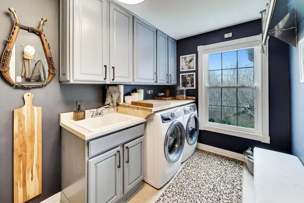 $775,000 | 1203 MacIntosh Drive, Wauconda, IL 60084