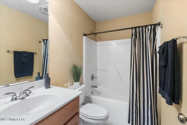 $315,000 | 8313 Analii Street, Diamondhead, MS 39525