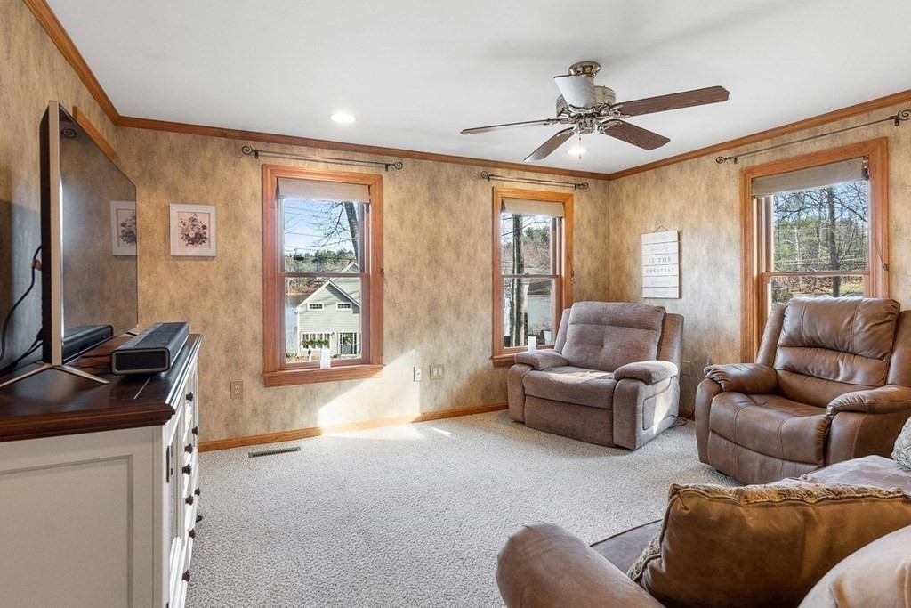 29 Bumpy Lane Methuen, MA 01844 - Photo 16 of 39 Gallery Image 16