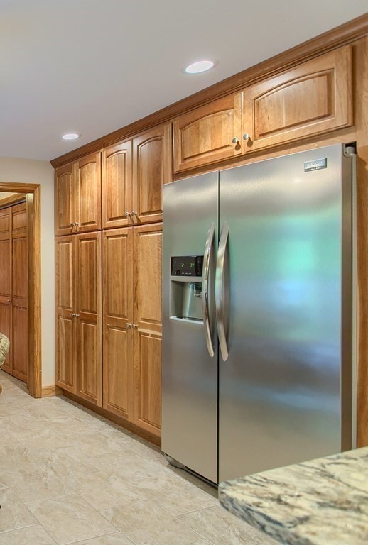 29 Bumpy Lane Methuen, MA 01844 - Photo 10 of 39 Gallery Image 10