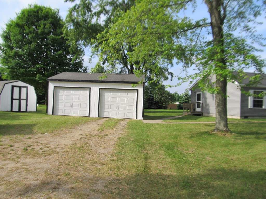 1050 East Millbrook Road Mount Pleasant, MI 48858 - Photo 29 of 37 1801321-33.JPG