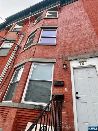 $2,500 | 48 1/2 3rd Street, Newark, NJ 07107