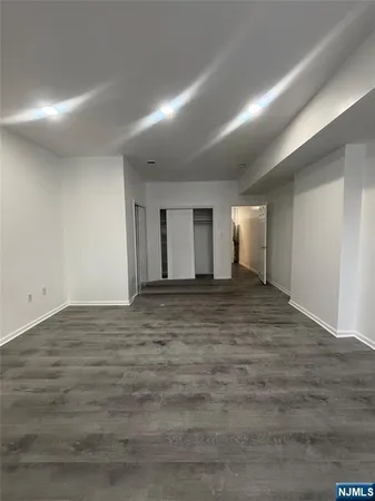 $2,500 | 48 1/2 3rd Street, Newark, NJ 07107