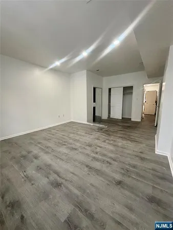 $2,500 | 48 1/2 3rd Street, Newark, NJ 07107