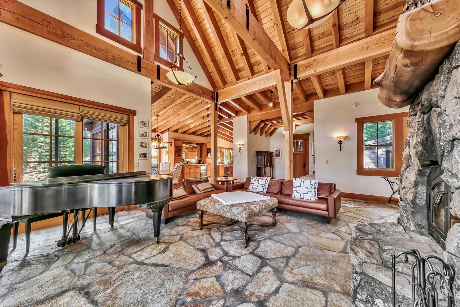 120 Bob Watson Truckee, CA 96161 - Photo 8 of 21 a living room with furniture