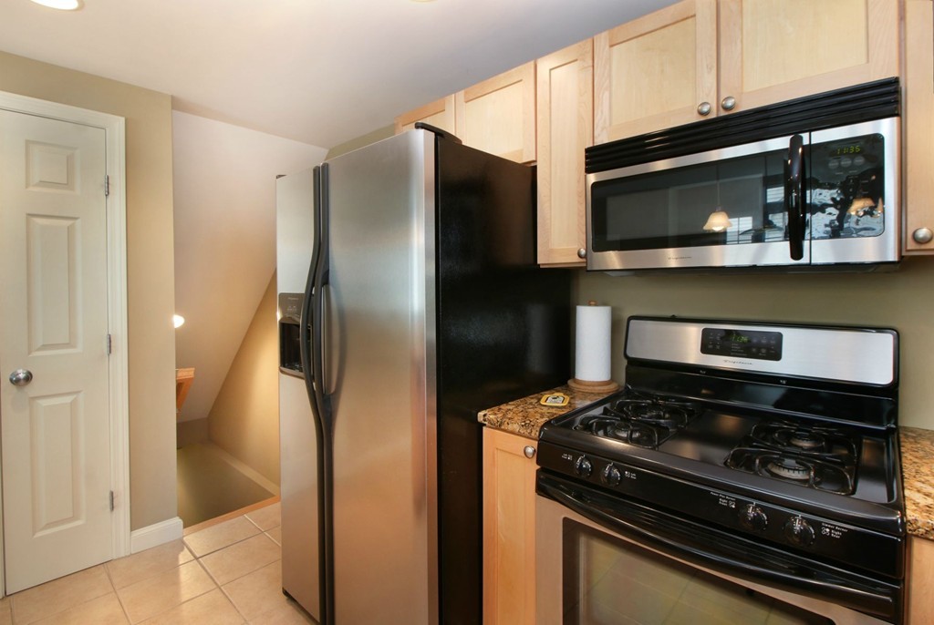 60 Turtle Brook Road, Unit 113 Canton, MA 02021 - Photo 9 of 19 Gallery Image 9