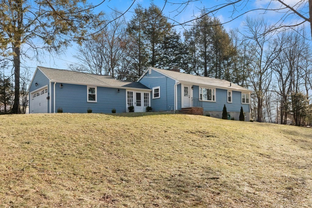 10 Richards Road Reading, MA 01867 - Photo 1 of 30 Gallery Image 1