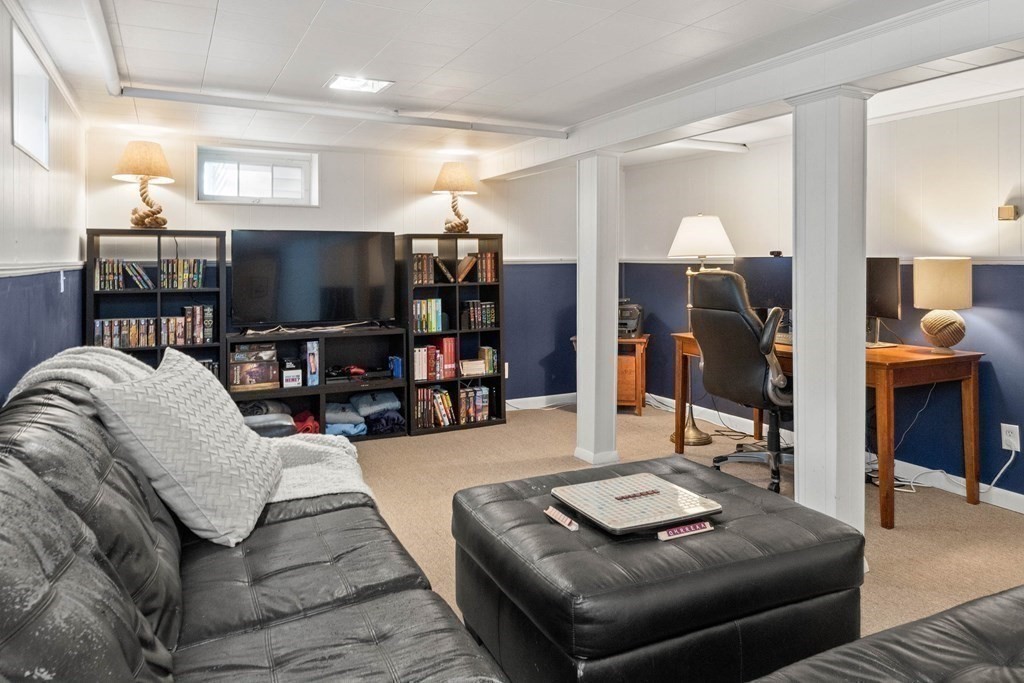 10 Richards Road Reading, MA 01867 - Photo 21 of 30 Gallery Image 21
