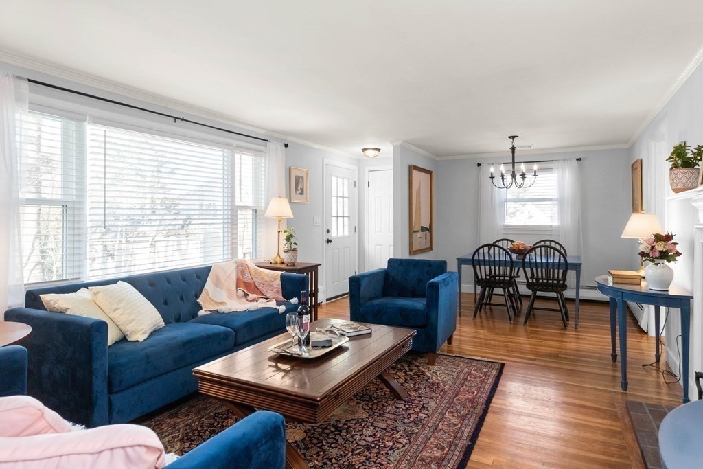 10 Richards Road Reading, MA 01867 - Photo 3 of 30 Gallery Image 3