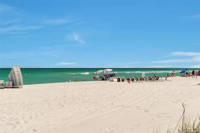 $489,000 | 5255 Collins Avenue, Unit 9B, Miami Beach, FL 33140