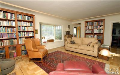 75 Jewell Street San Rafael, CA 94901 - Photo 6 of 11 Gallery Image 6