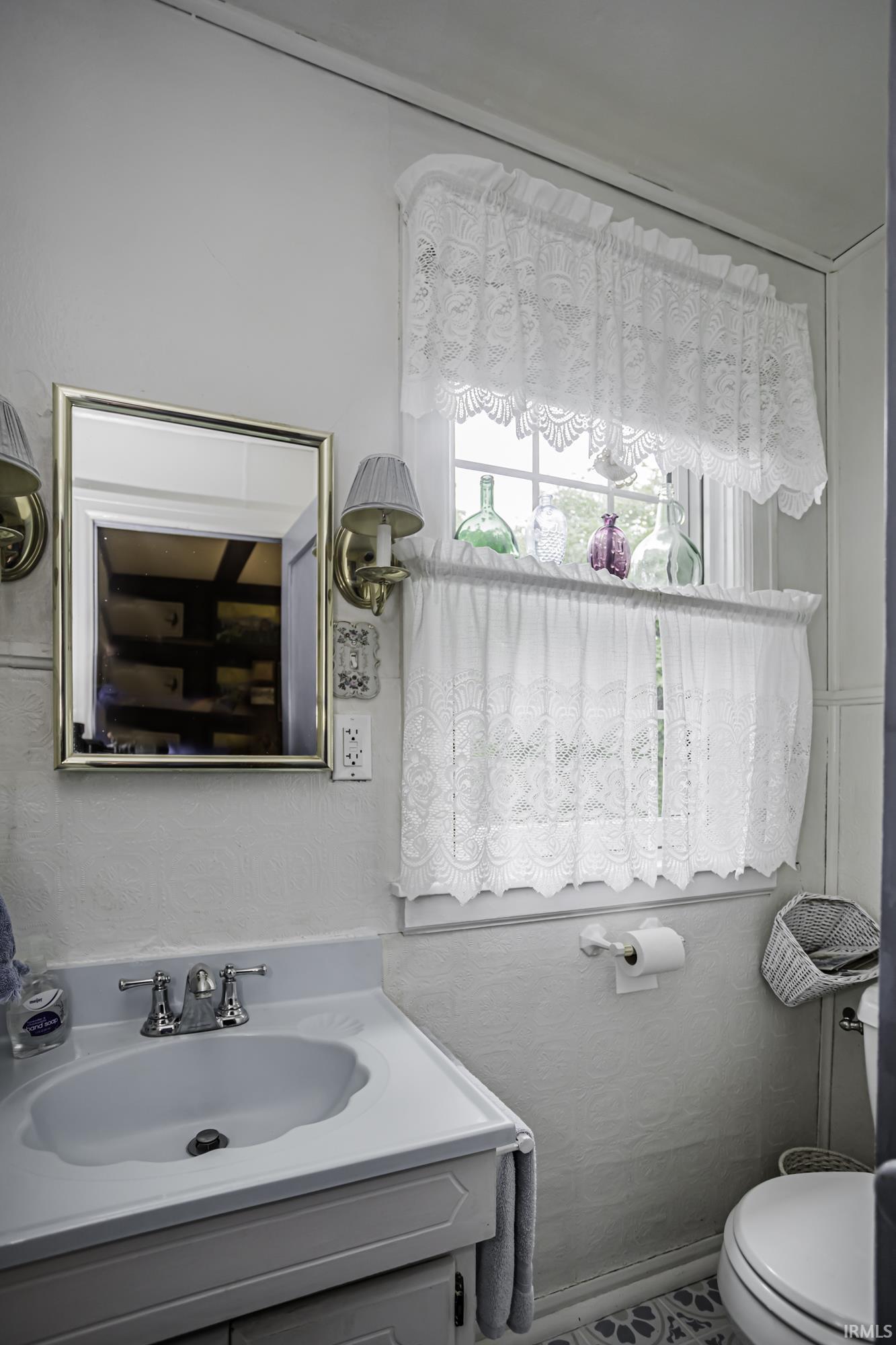 303 North Riley Road Muncie, IN 47304 - Photo 16 of 35 Gallery Image 16