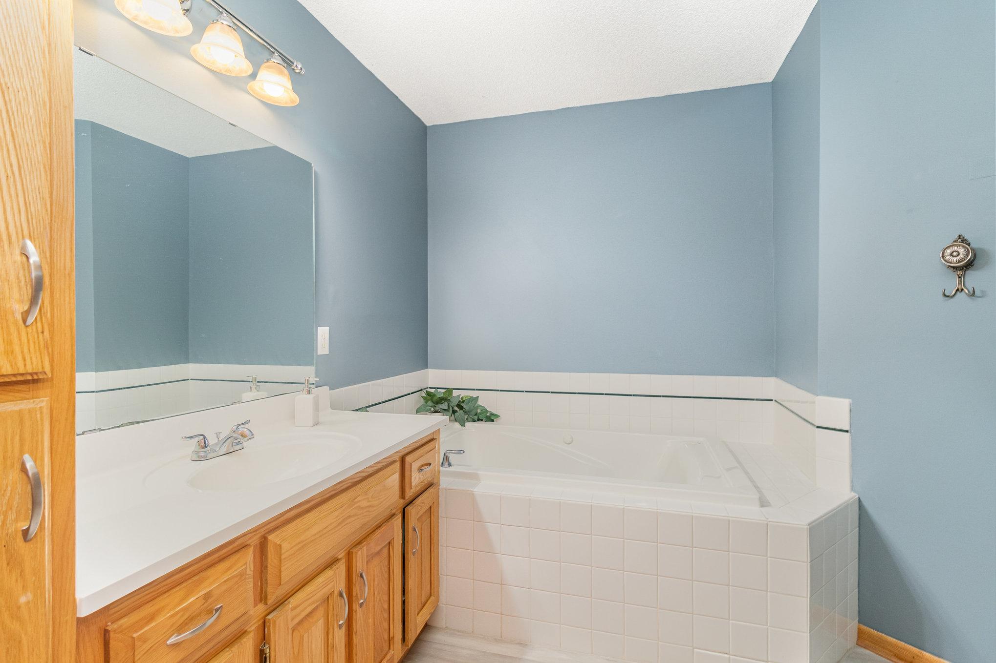 8345 Grace Court Victoria, MN 55386 - Photo 11 of 21