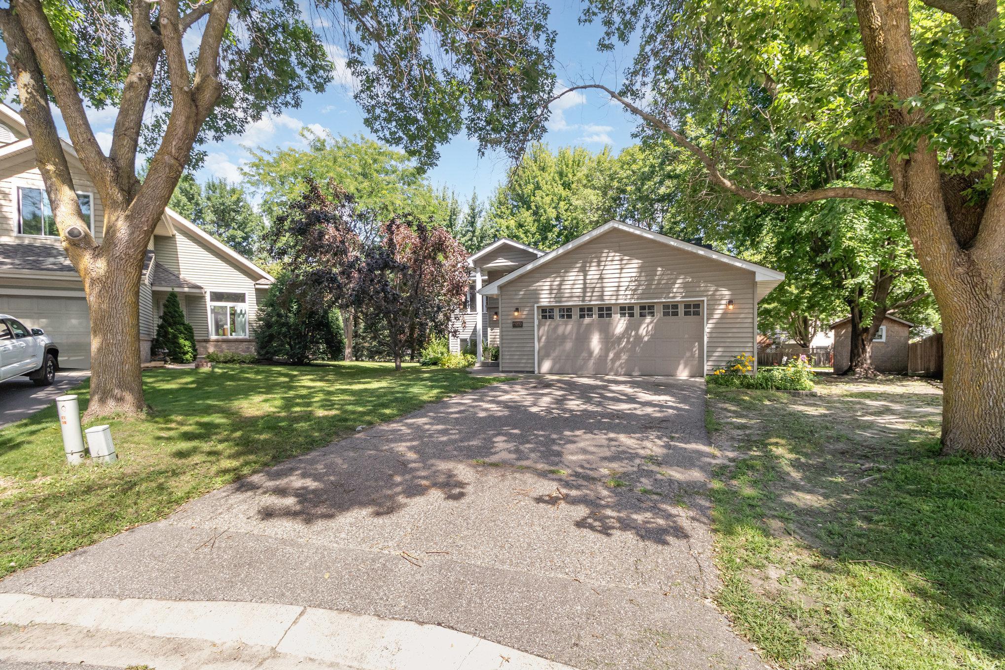 8345 Grace Court Victoria, MN 55386 - Photo 2 of 21