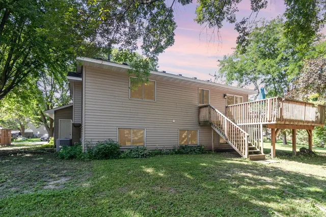 $3,200 | 8345 Grace Court, Victoria, MN 55386