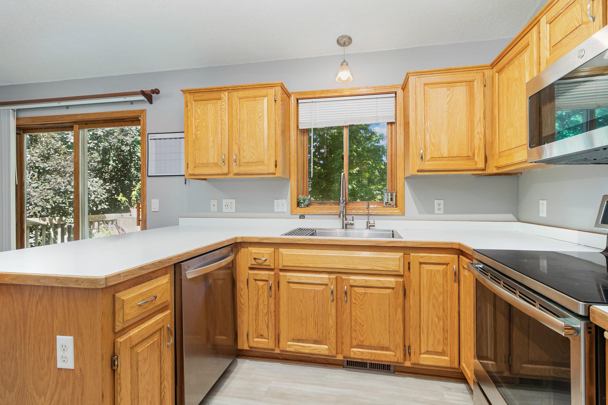 8345 Grace Court Victoria, MN 55386 - Photo 8 of 21