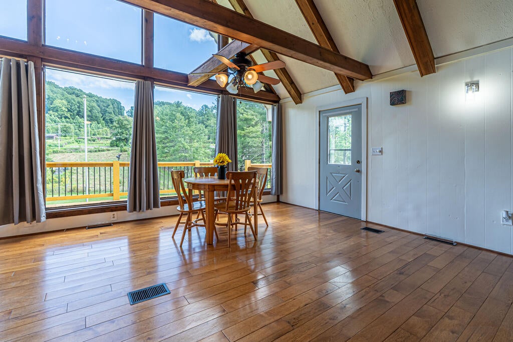 28271 Robindale Road Meadowview, VA 24361 - Photo 9 of 61 Gallery Image 9