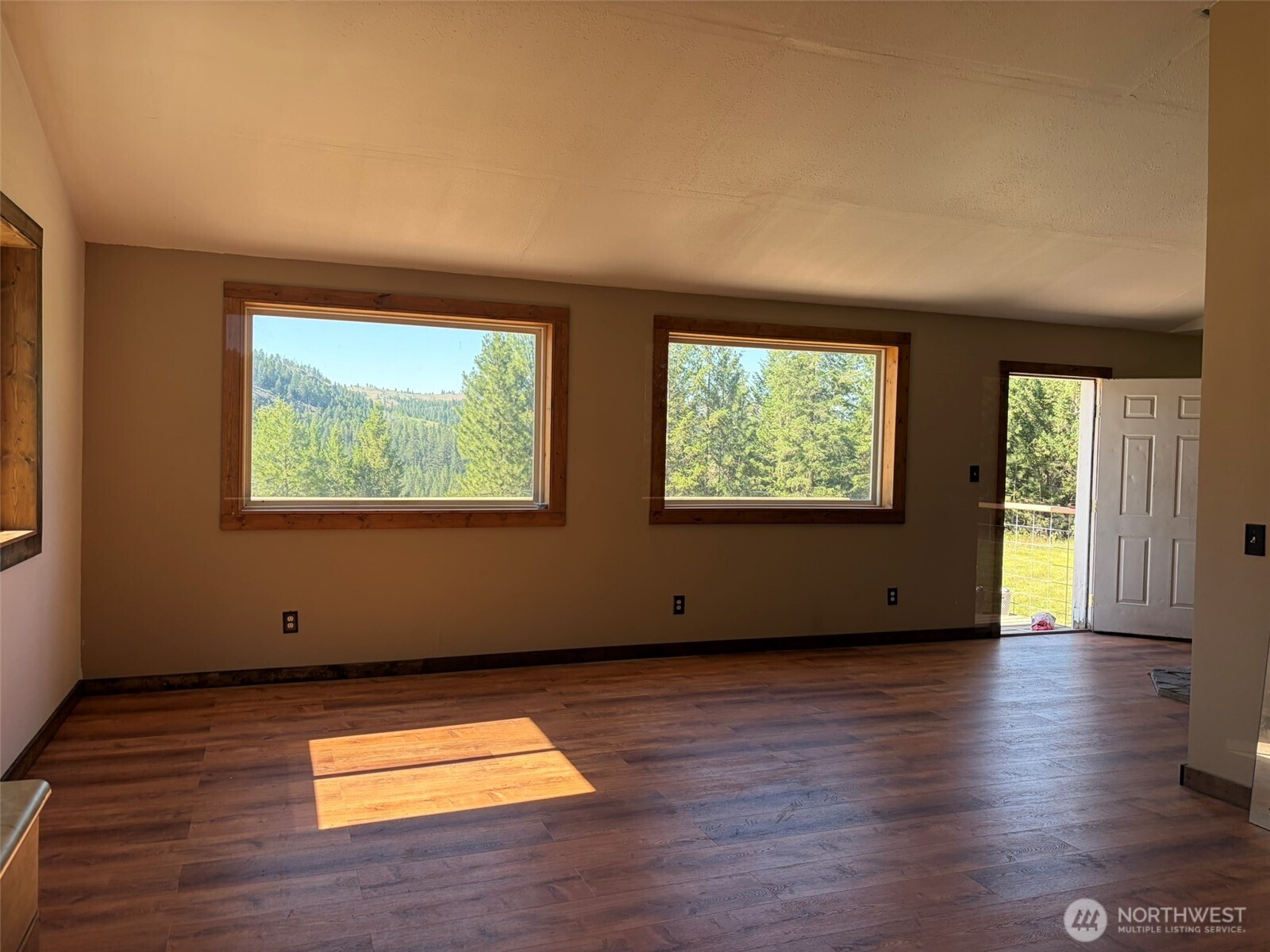 88 Little Bear Road Republic, WA 99166 - Photo 6 of 38