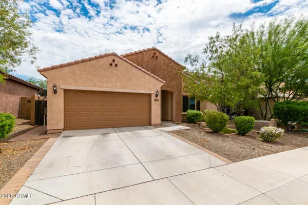 $3,200 | 1019 West Spur Drive, Phoenix, AZ 85085
