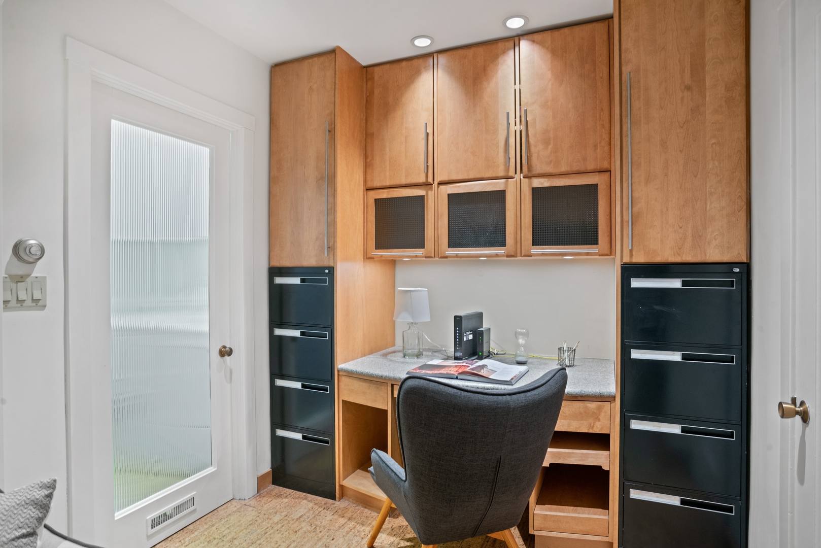 2440 North Lakeview Avenue, Unit 2B Chicago, IL 60614 - Photo 17 of 25