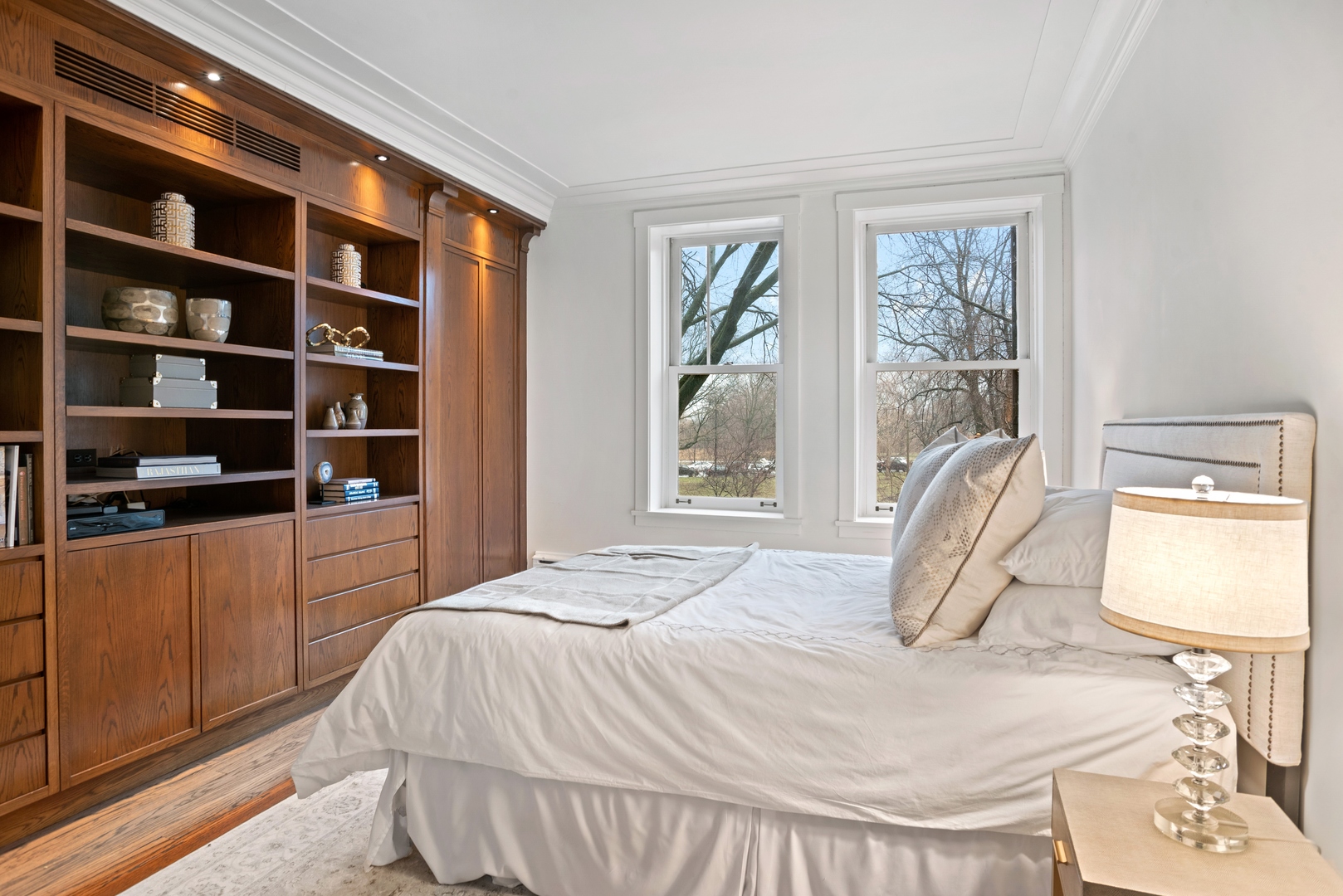 2440 North Lakeview Avenue, Unit 2B Chicago, IL 60614 - Photo 21 of 25