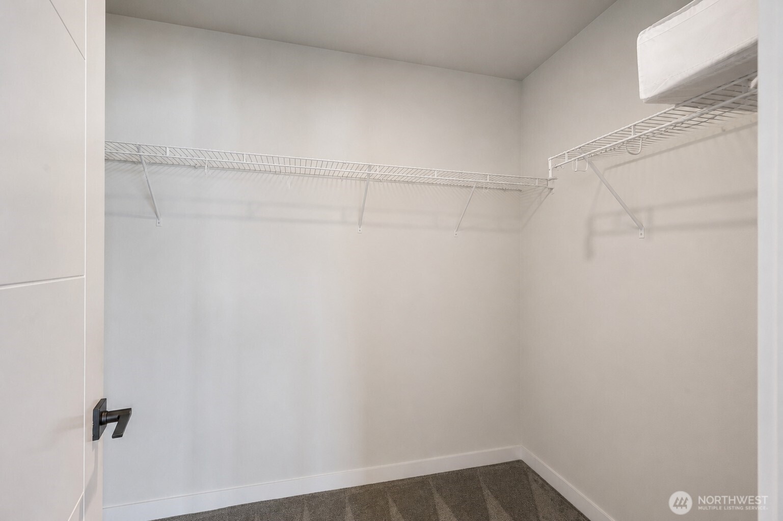 2527 Gibson Road, Unit C4 Everett, WA 98204 - Photo 14 of 29 Gallery Image 14