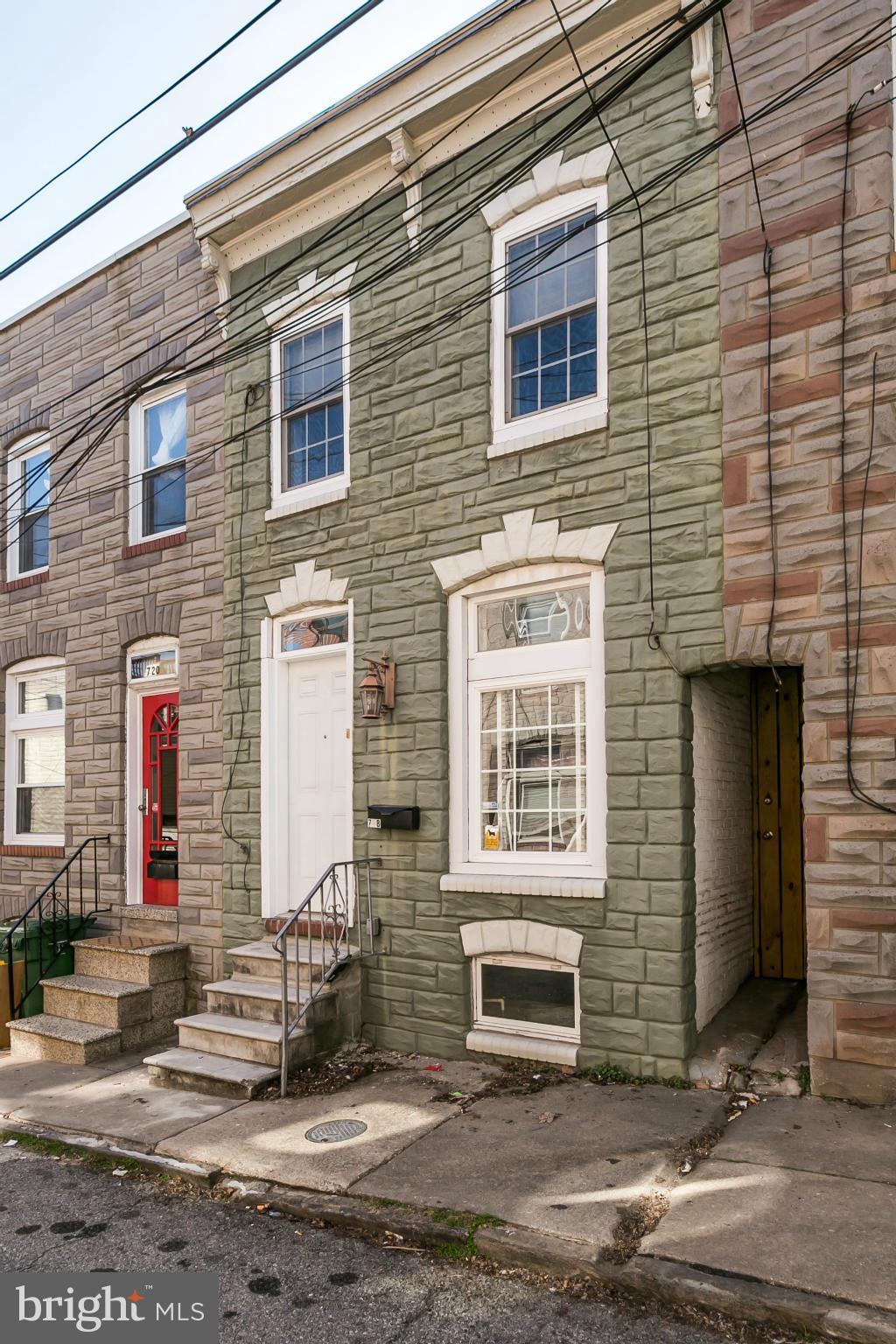 718 South Port Street Baltimore, MD 21224 - Photo 1 of 25 Exterior (Front)