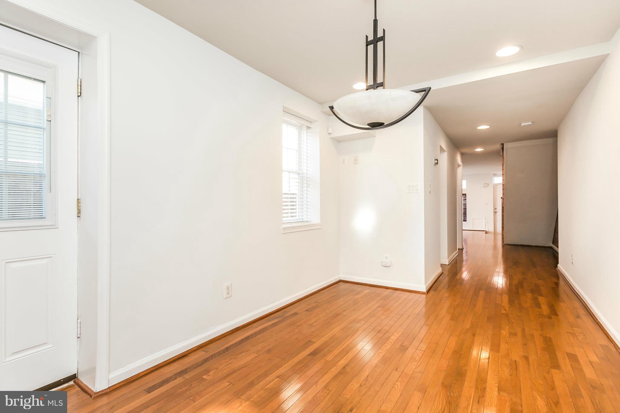 718 South Port Street Baltimore, MD 21224 - Photo 6 of 25 Dining Room