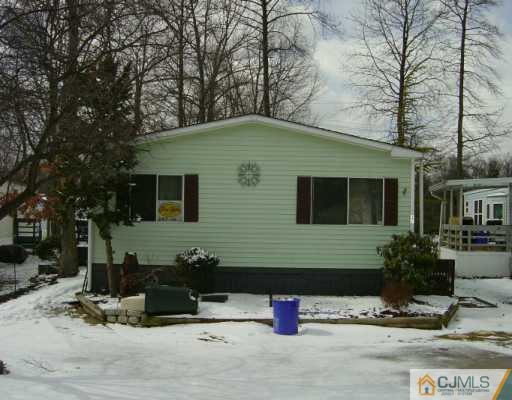 27 Emerson Road, Unit 27 North Brunswick, NJ 08902 - Photo 1 of 5 Gallery Image 1