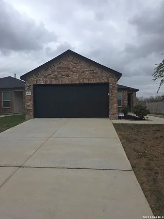 $1,750 | 5031 Kayak Cove, Elmendorf, TX 78112