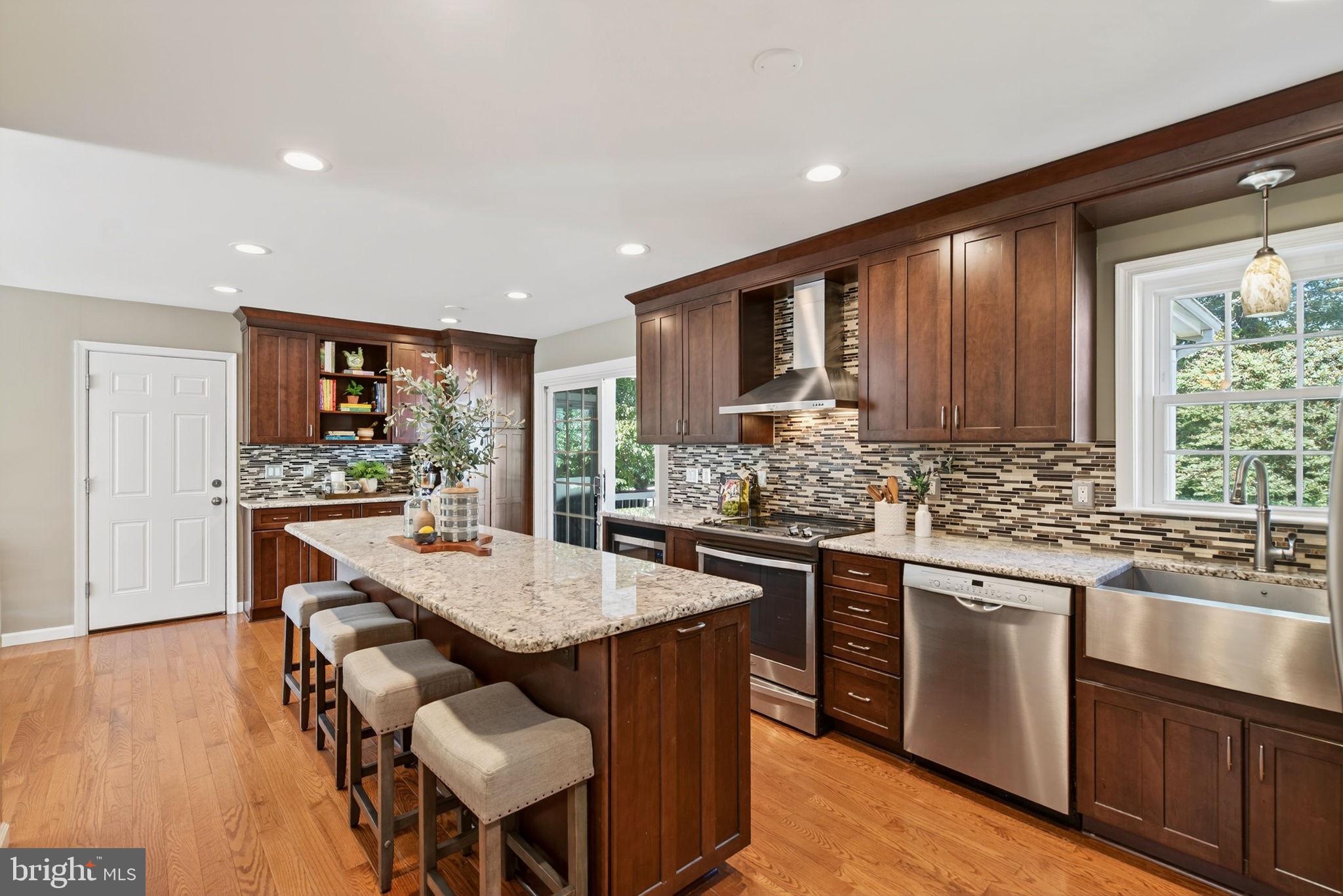 10114 Marshall Pond Road Burke, VA 22015 - Photo 11 of 49 Gallery Image 11