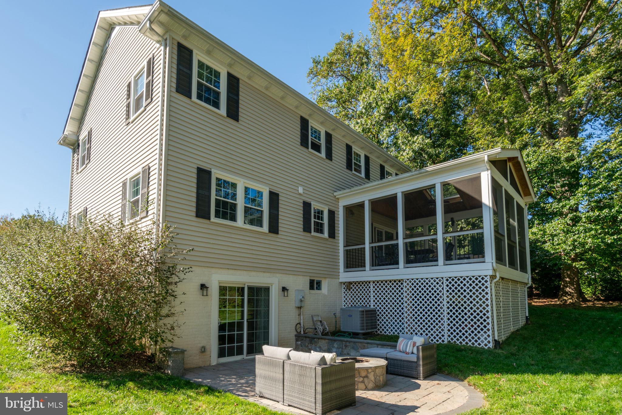 10114 Marshall Pond Road Burke, VA 22015 - Photo 40 of 49 Gallery Image 40