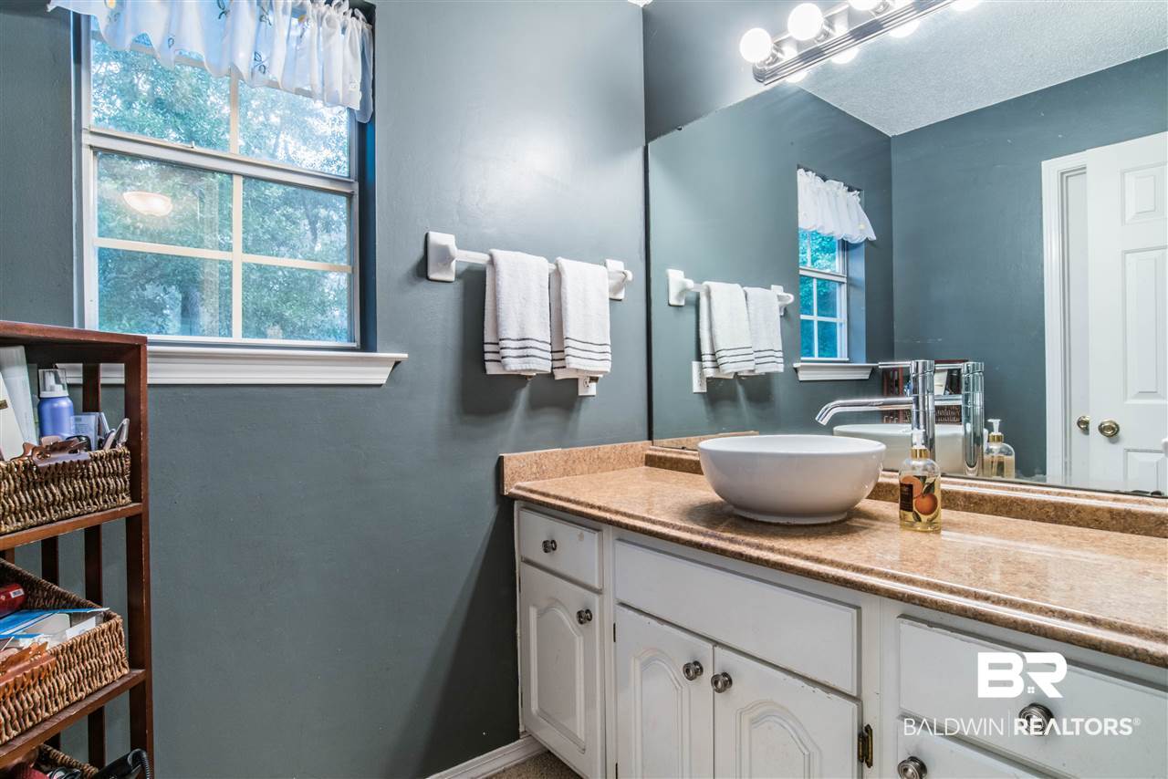 209 Ridgewood Drive Daphne, AL 36526 - Photo 20 of 25 master bathroom
