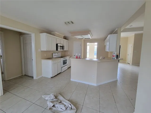 $1,800 | 3802 Brockhampton Court, Corpus Christi, TX 78414