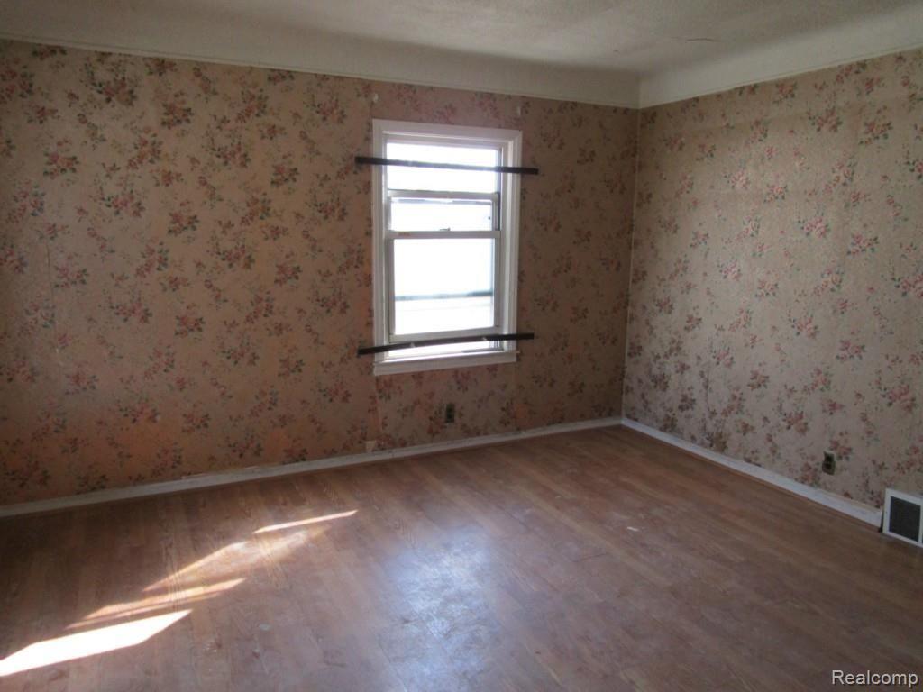 3550 Williams Street Inkster, MI 48141 - Photo 5 of 14 LIVING ROOM.jpg