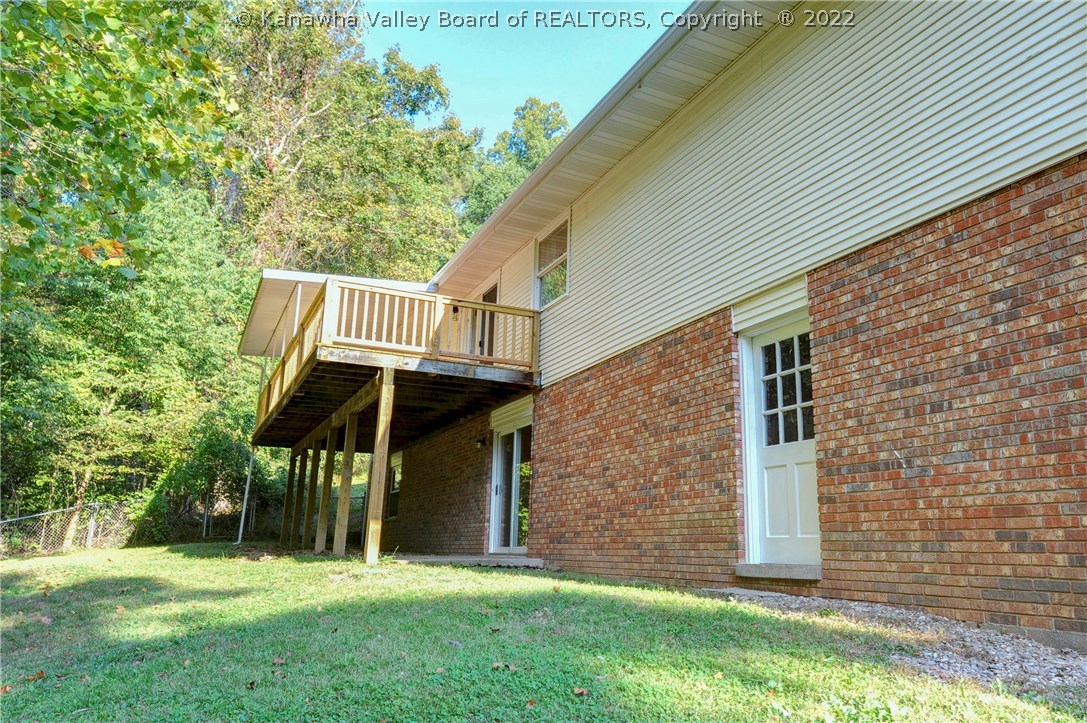 19 Barrington Road Nitro, WV 25143 - Photo 4 of 30 Gallery Image 4