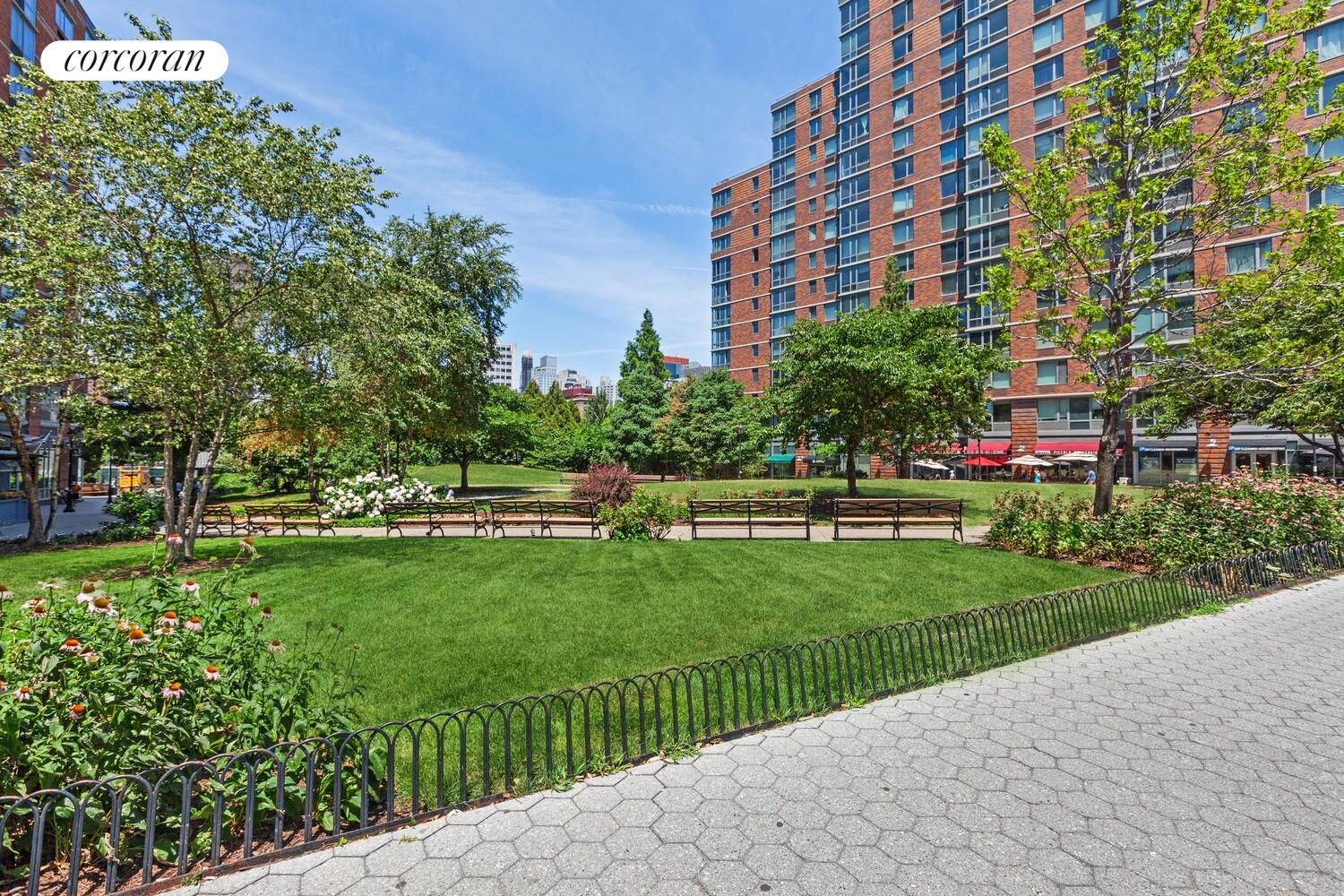 425 Main Street, Unit 9M Manhattan, NY 10044 - Photo 22 of 24