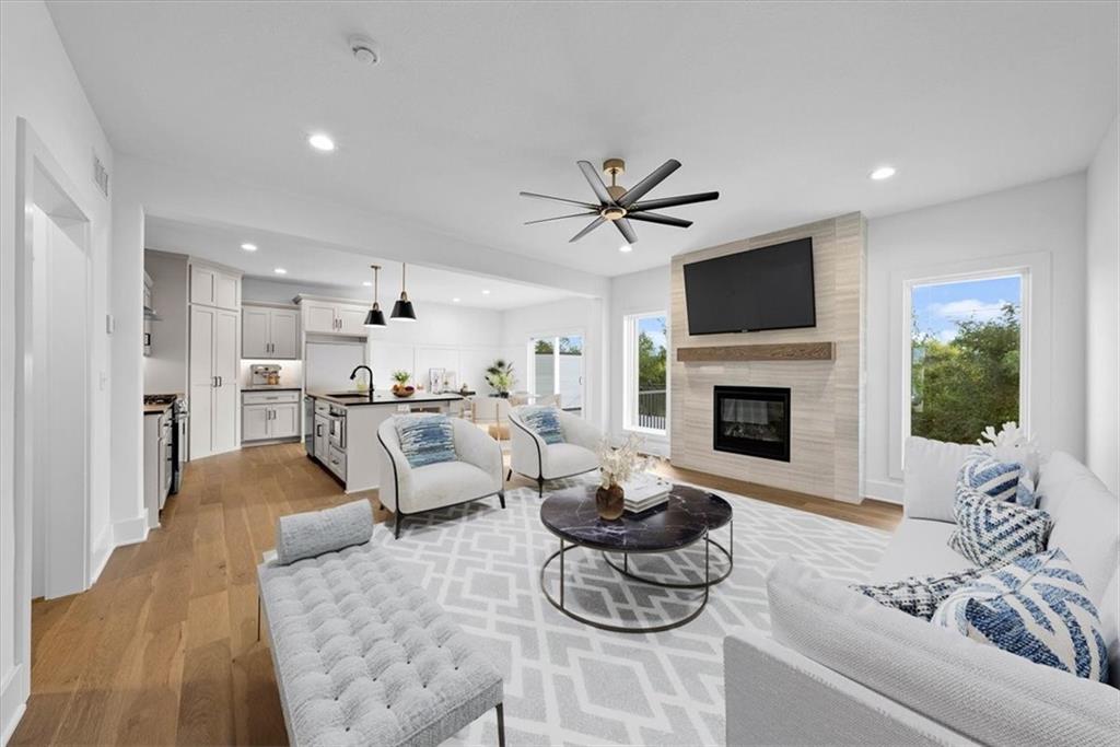 4025 Northeast Sagamore Dr Unit B  