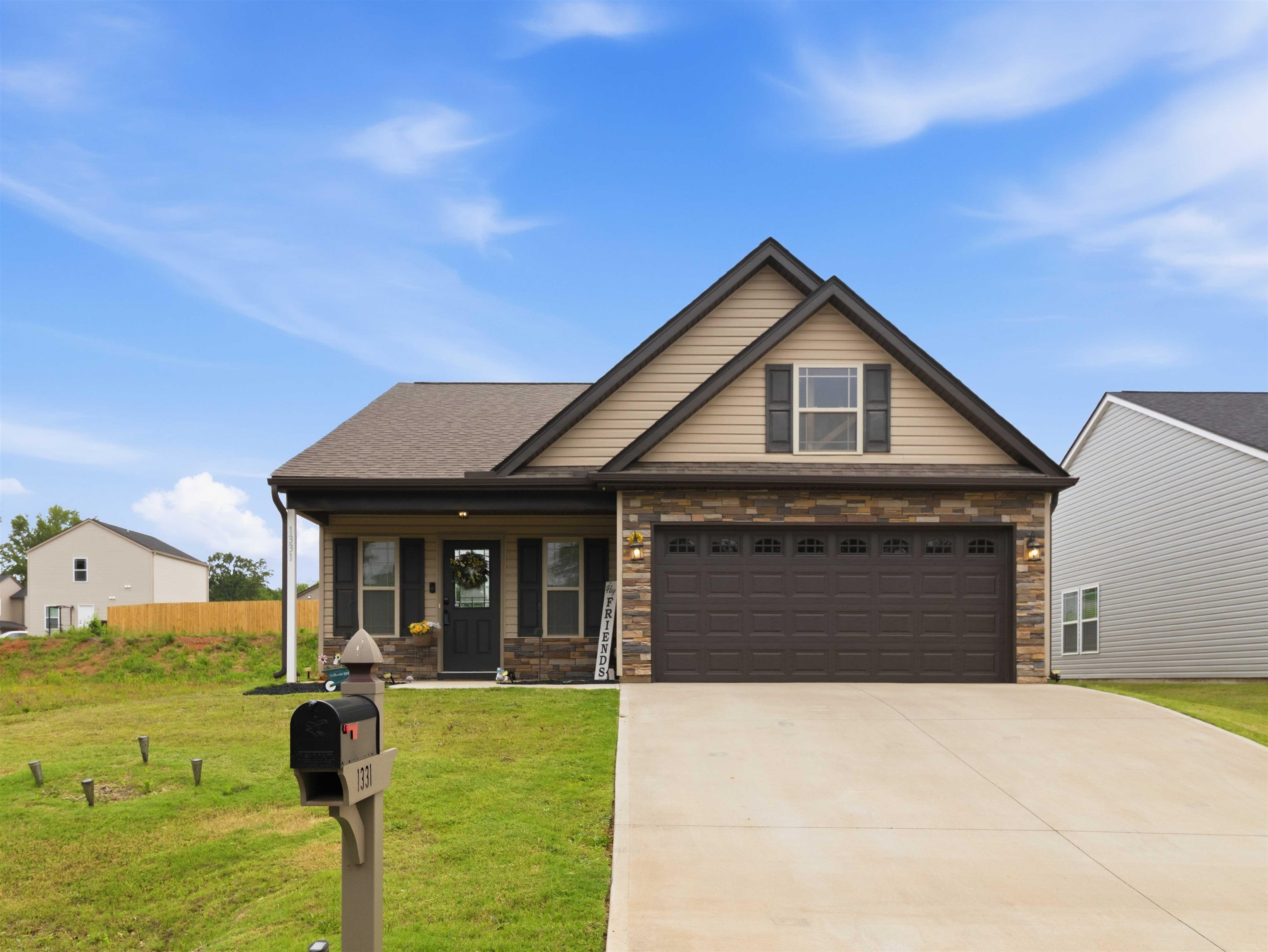 1331 Martin Road Spartanburg, SC 29301 - Photo 2 of 37