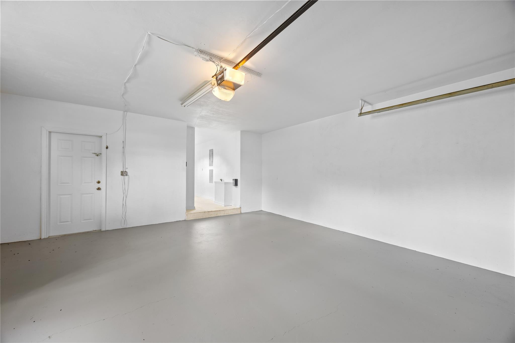 6543 Northeast 21st Road Fort Lauderdale, FL 33308 - Photo 37 of 38 a view of an empty room with a window