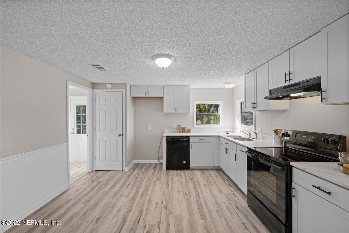 1973 Gentlebreeze Road Middleburg, FL 32068 - Photo 15 of 36 15-JWLeePhoto-5337