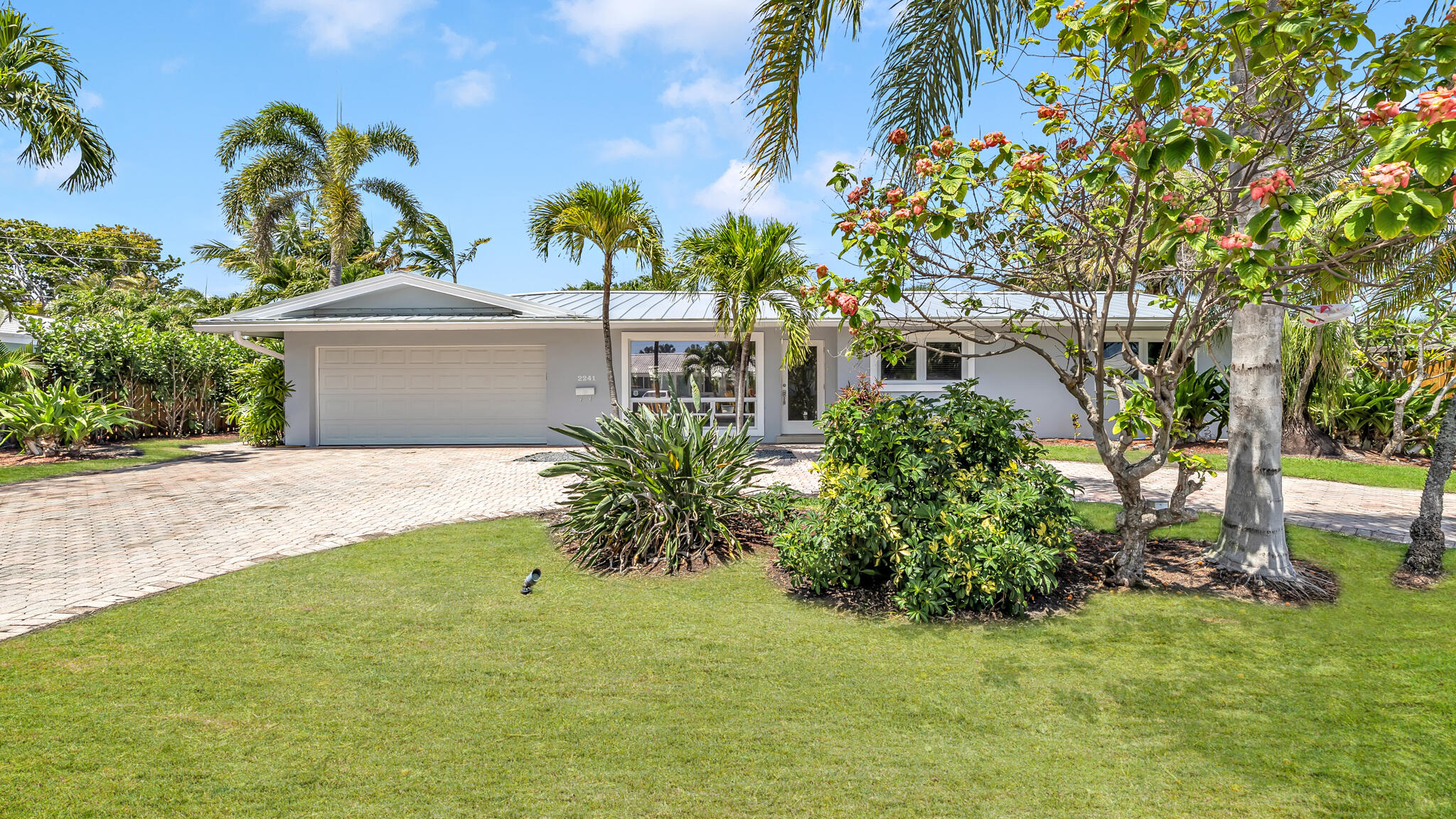 2241 Northeast 33rd Street Lighthouse Point, FL 33064 - Photo 5 of 33 KA-3