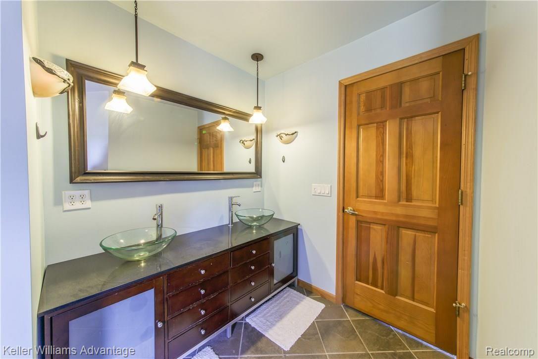 10547 North Territorial Road Dexter, MI 48130 - Photo 21 of 45 N Territorial_10547_MasterBathroom_02.jpg